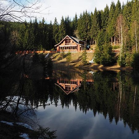 Jezirko Lesni Restaurant & Penzion Jáchymov Exterior foto