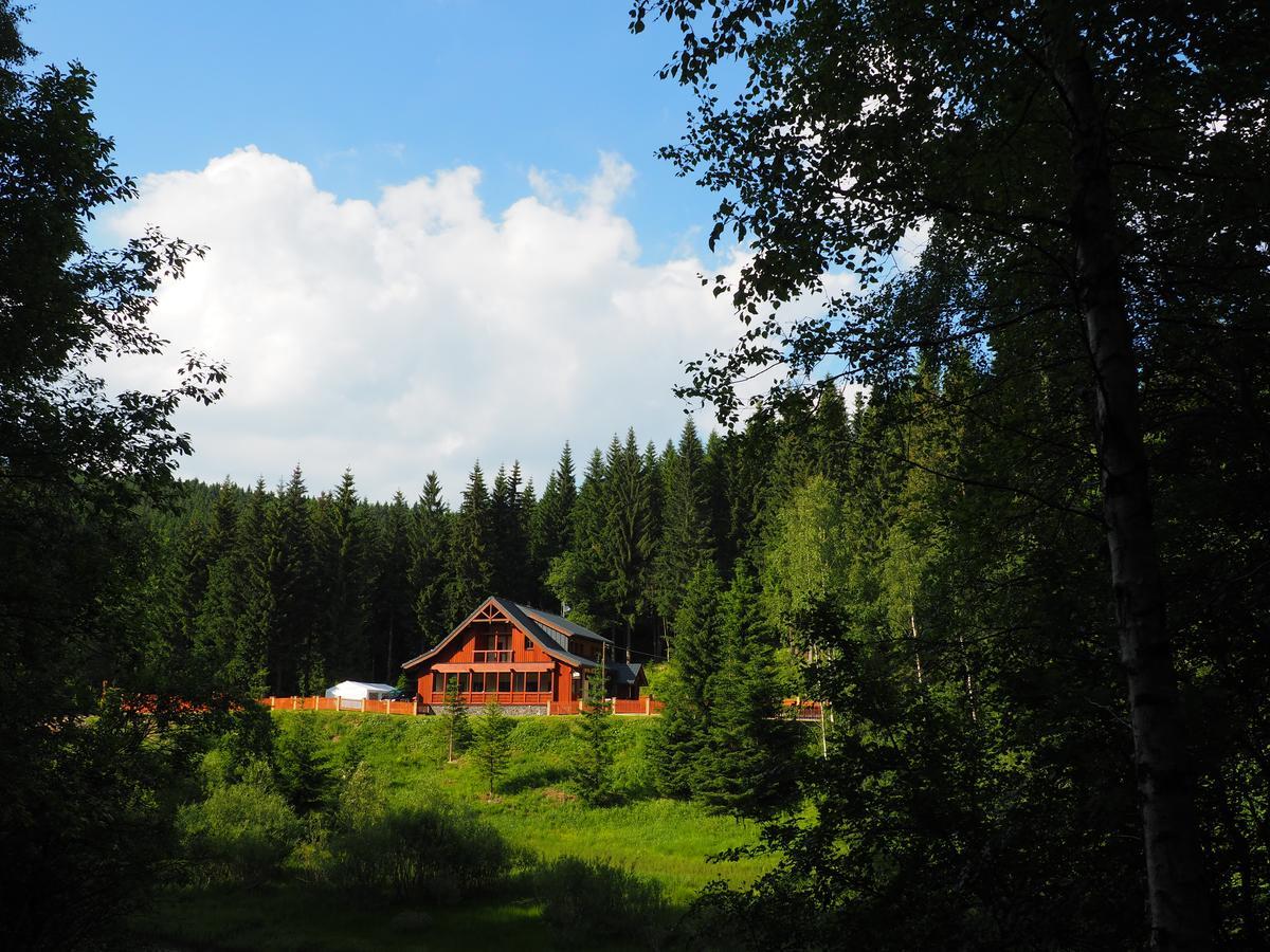Jezirko Lesni Restaurant & Penzion Jáchymov Exterior foto